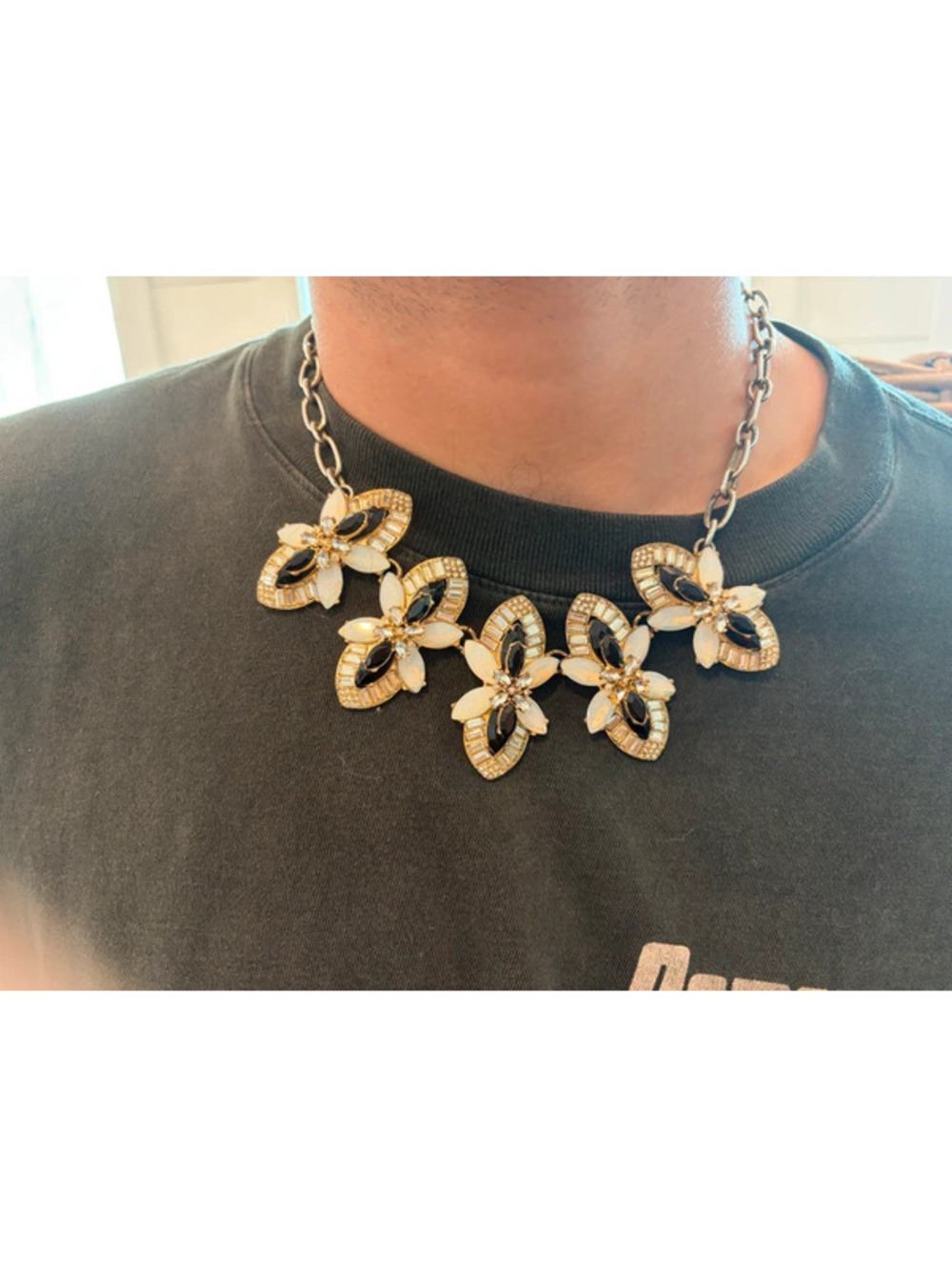 Stunning J.Crew black necklace